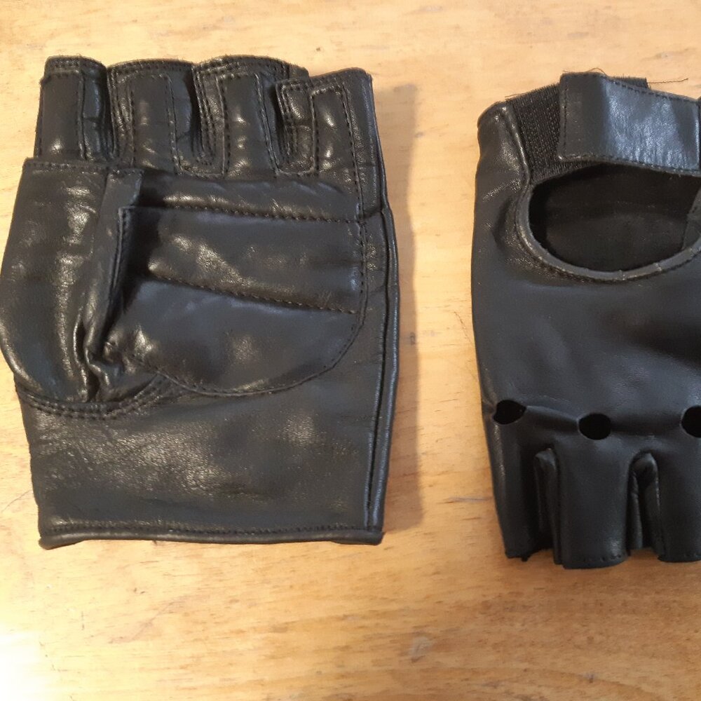 Fingerless Leather Motorcycle Gloves Small 100% Cuir Black Very good condition - Picture 2 of 9